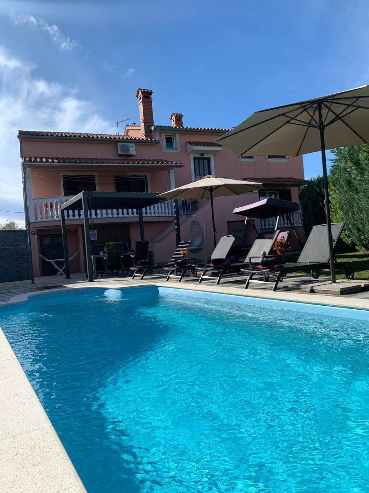 Svetvinčenat Holiday Home Natasha מראה חיצוני תמונה