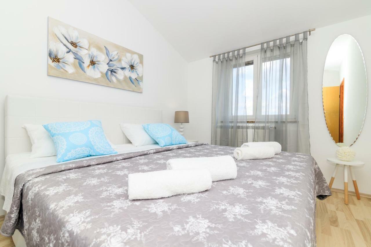 Svetvinčenat Holiday Home Natasha מראה חיצוני תמונה